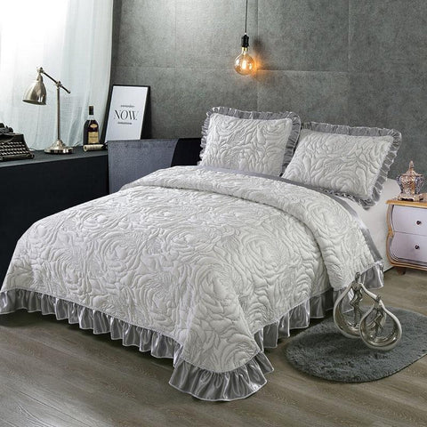 J1White Luxury Ruffle Bedspread